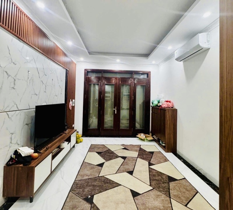 Bán nhà Bát Khối,Cự Khối 5 tầng,30m,view hồ,oto đỗ cửa nhỉnh 5 tỷ - Ảnh 2
